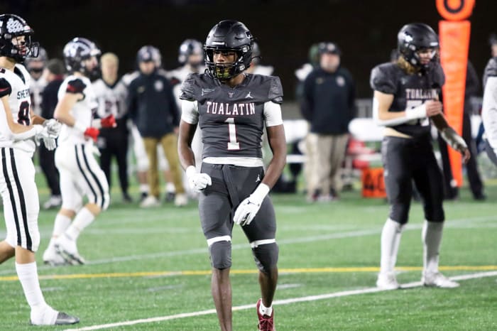 a Tualatin Sherwood 6A Oregon football semifinal November 17 2023 Dan Brood 17